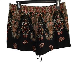 BeBop Black Floral Short Women